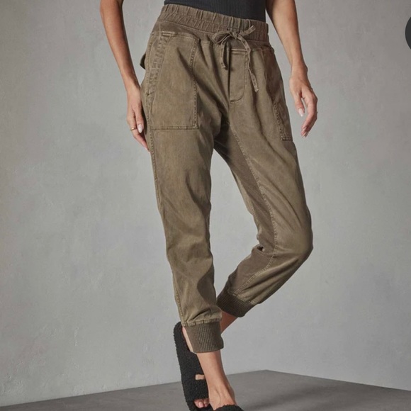 James Perse Pants & Jumpsuits James Perse Womens Mixed Media Pant Army Green Pigment Size 2